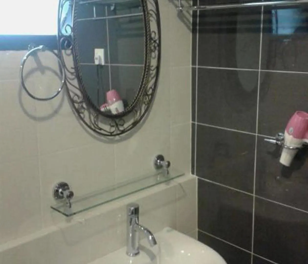 8 Boutique By The Sea Hotel Tanjung Tokong 2*,